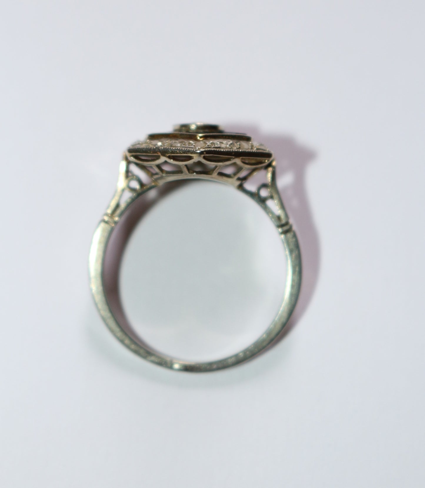 Bague Hexagonale Art Déco Diamants Saphirs