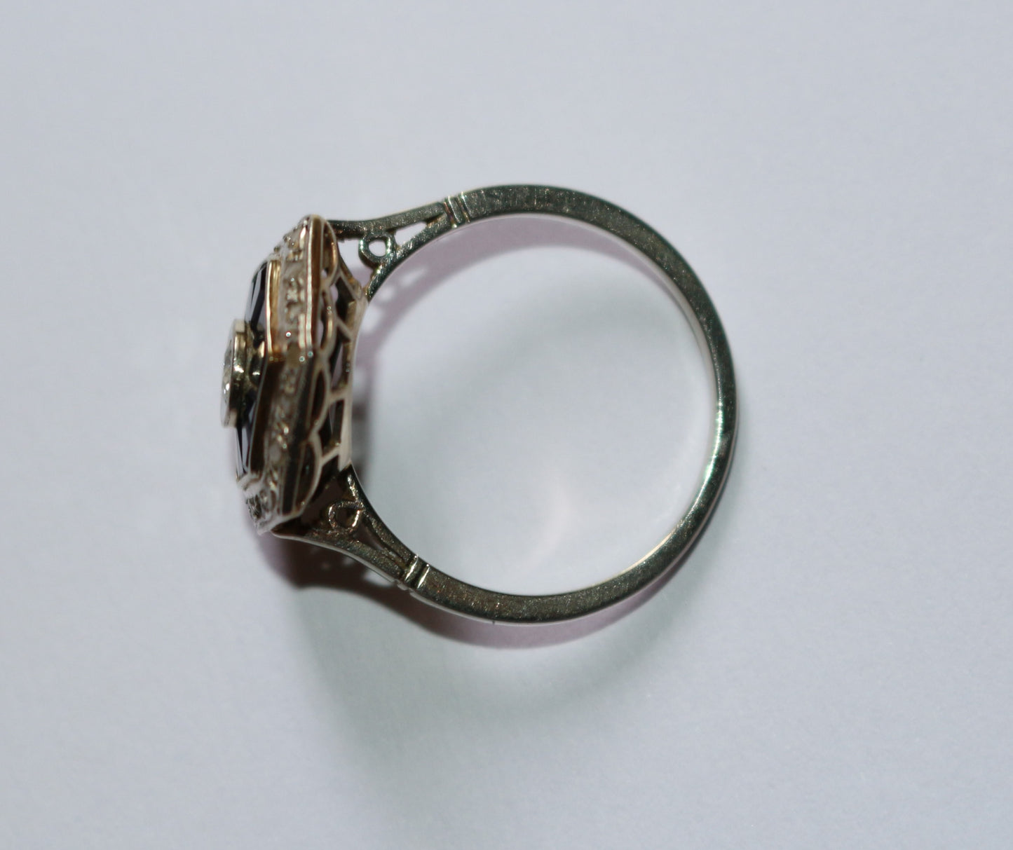 Bague Hexagonale Art Déco Diamants Saphirs