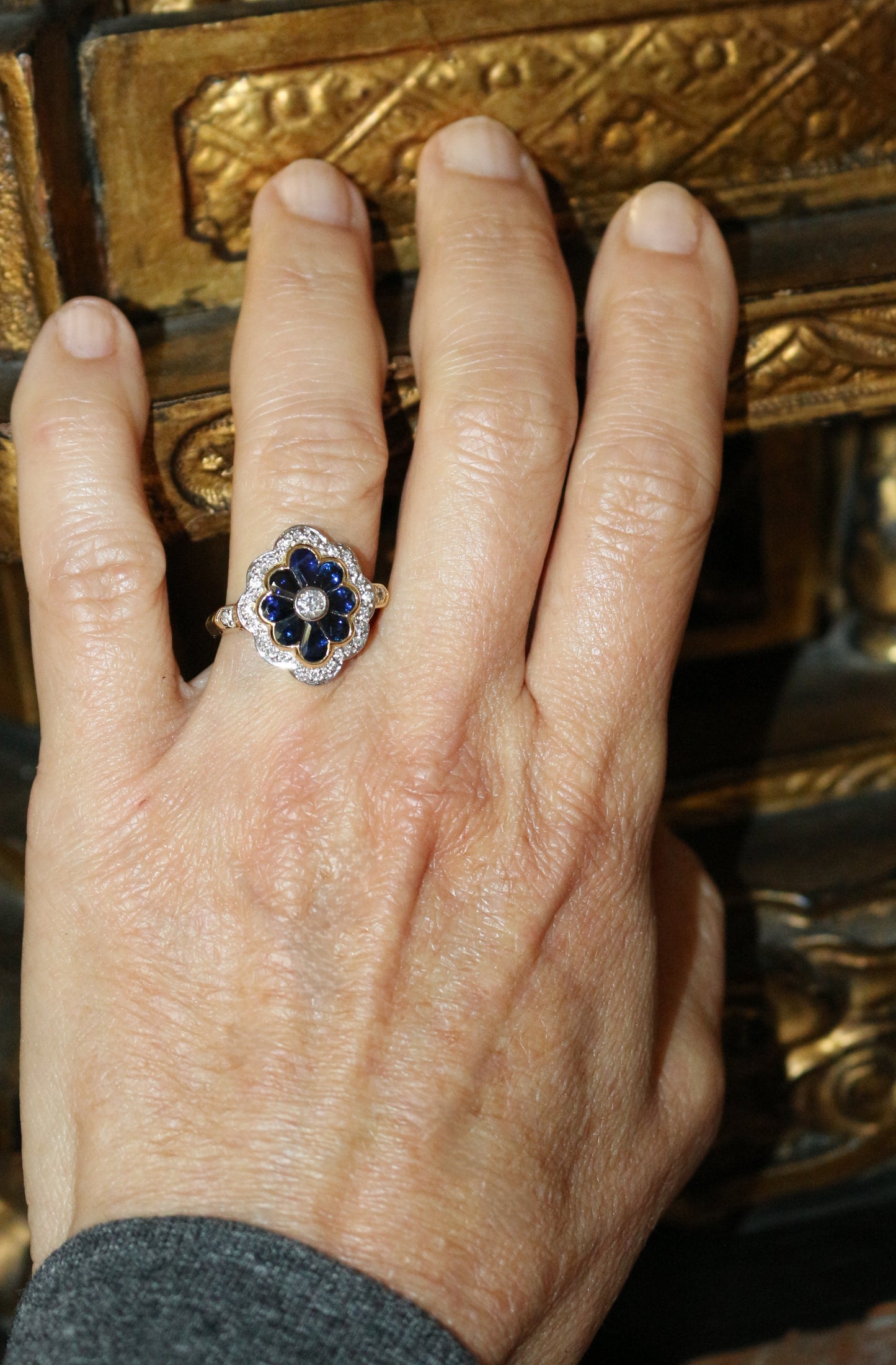 Bague Fleur diamants saphirs or jaune
