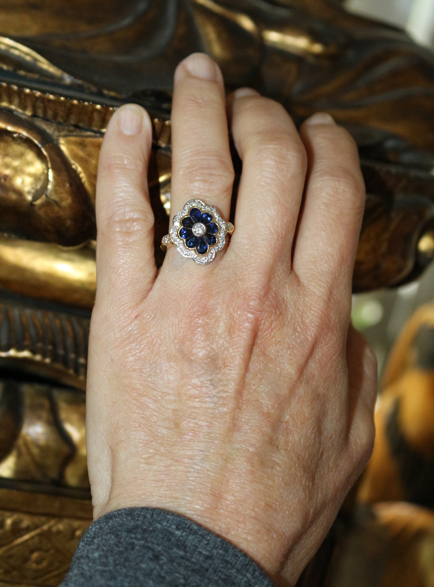 Bague Fleur diamants saphirs or jaune